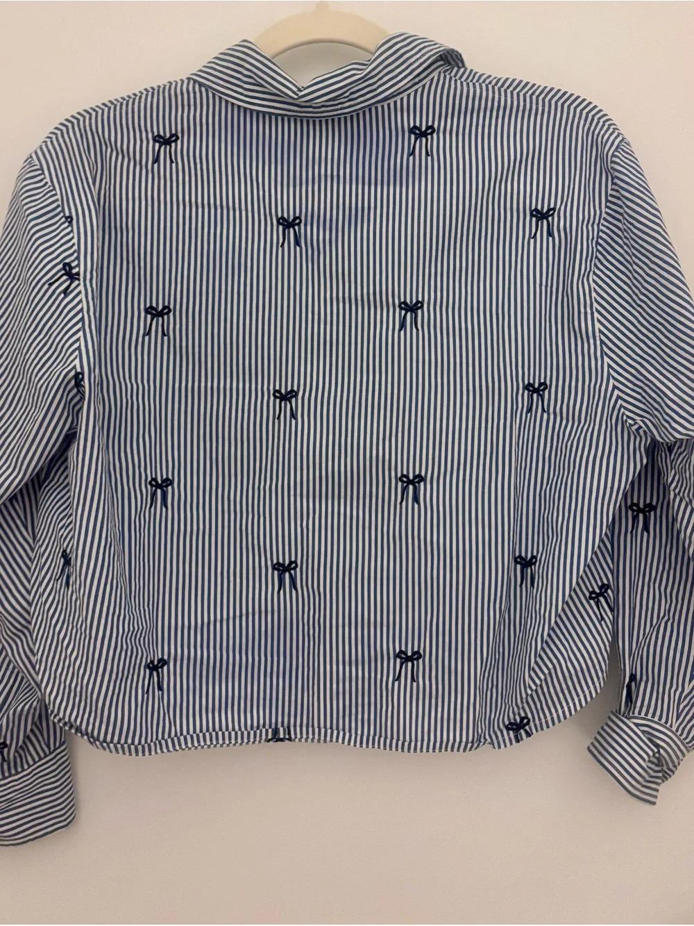 Old Navy Navy & White Striped Button-Down with Bow Embroidery